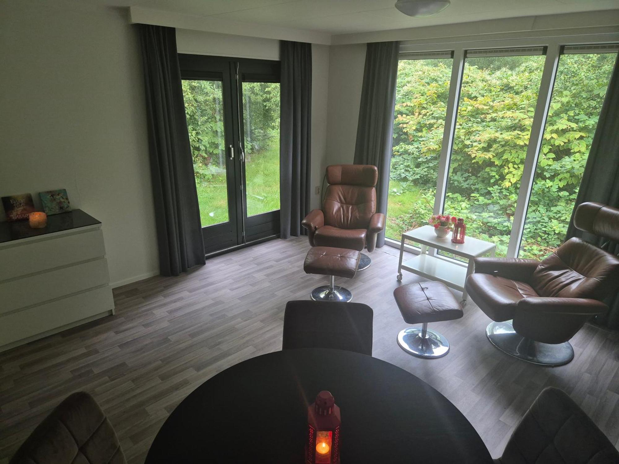 Rustherberg Valthermond Exteriör bild